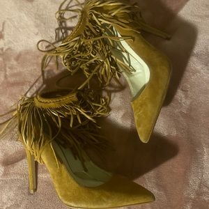 Women’s Zara suede moccasin heels